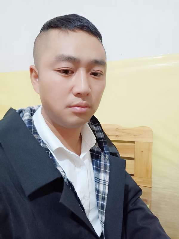 小天的第一张照片--安徽闪婚服务中心