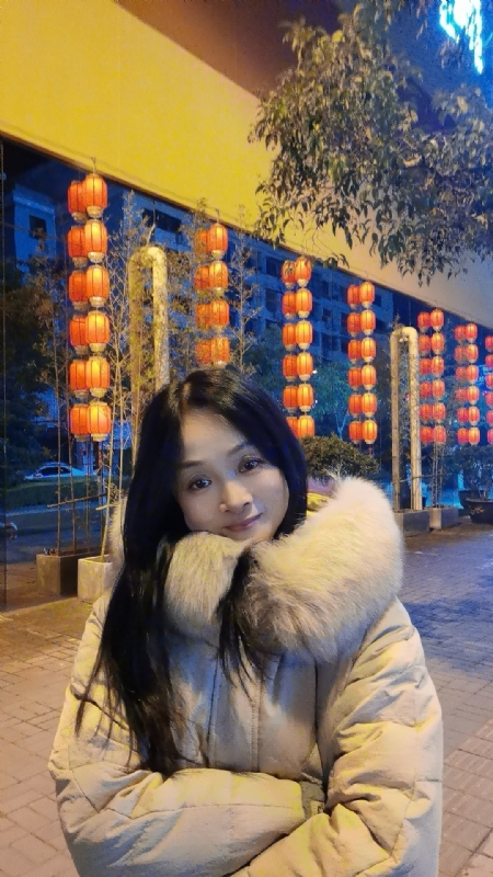 伊伊的第二张照片--安徽闪婚服务中心