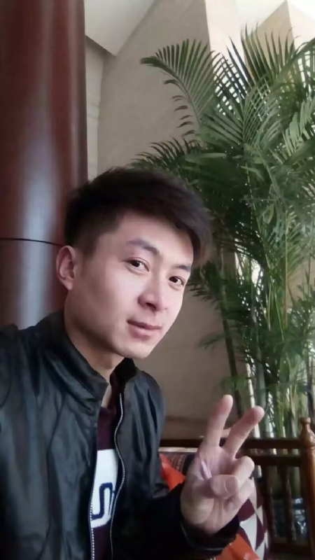 蓝锋的第一张照片--安徽闪婚服务中心