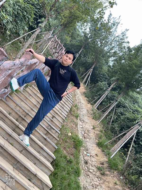 择一人白头偕老的第二张照片--安徽闪婚服务中心