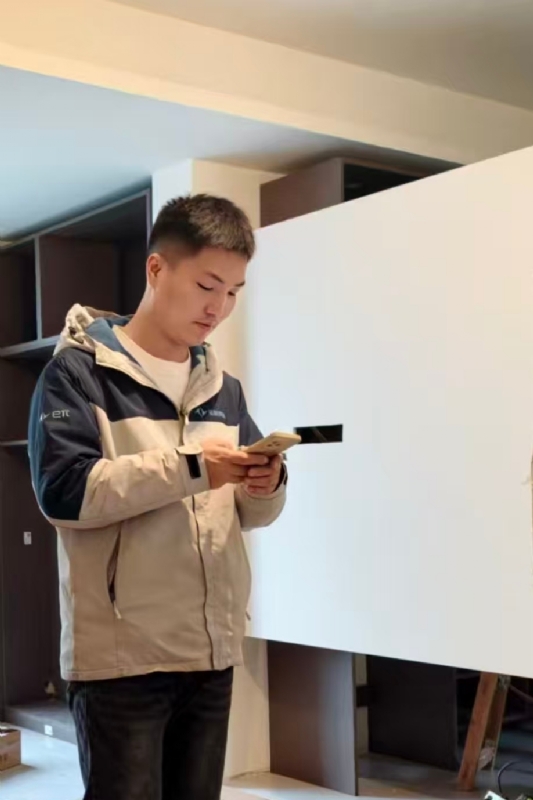 熊展的第一张照片--安徽闪婚服务中心