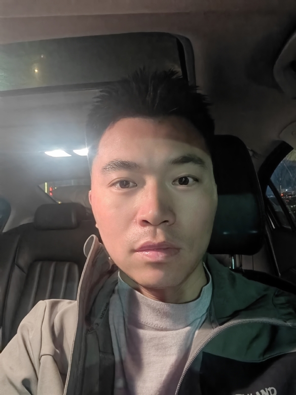 讲不出再见的第一张照片--安徽闪婚服务中心